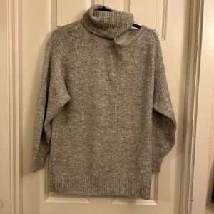 NWOT H&M Cold Shoulder Turtleneck Sweater